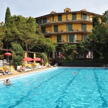 Hotel Palme & Suite Garda  Exterior photo