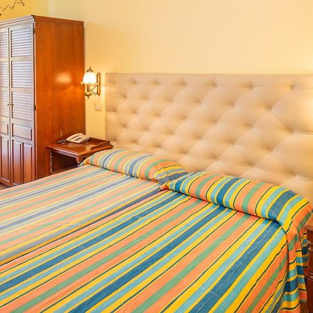 Hotel Palme & Suite Garda  Exterior photo