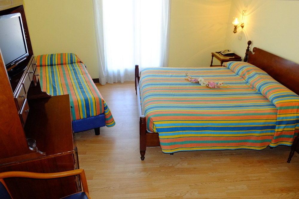 Hotel Palme & Suite Garda  Exterior photo