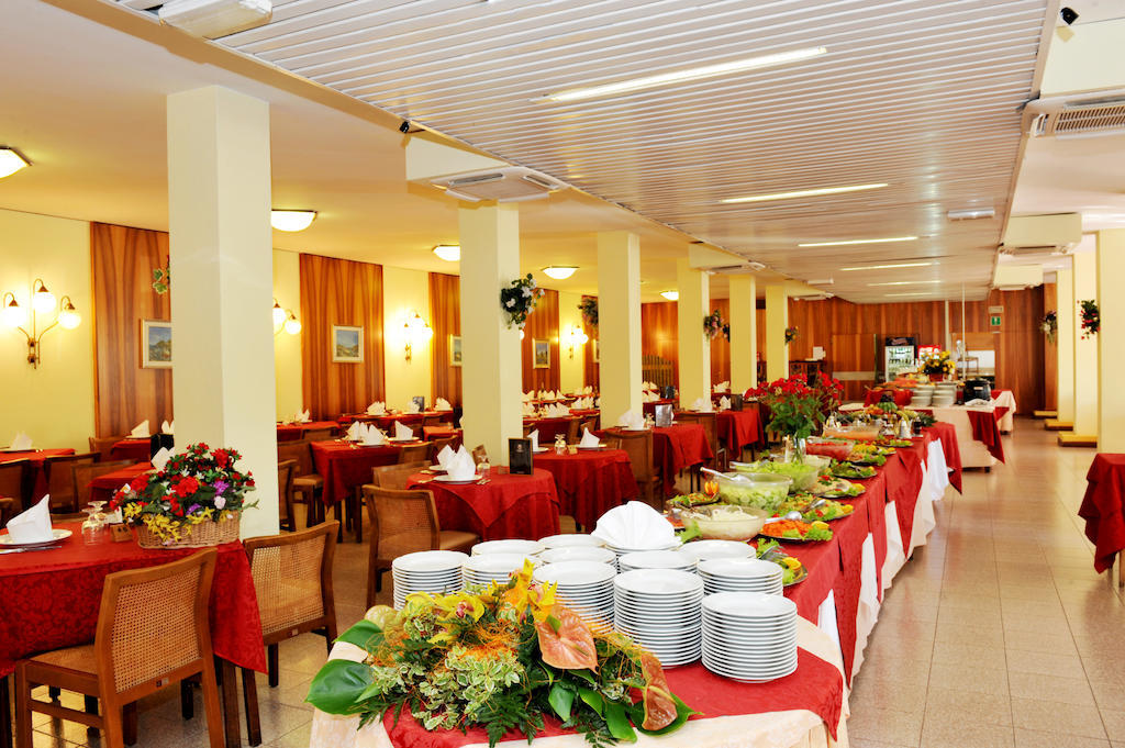 Hotel Palme & Suite Garda  Exterior photo