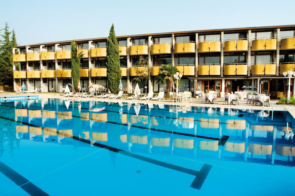 Hotel Palme & Suite Garda  Exterior photo