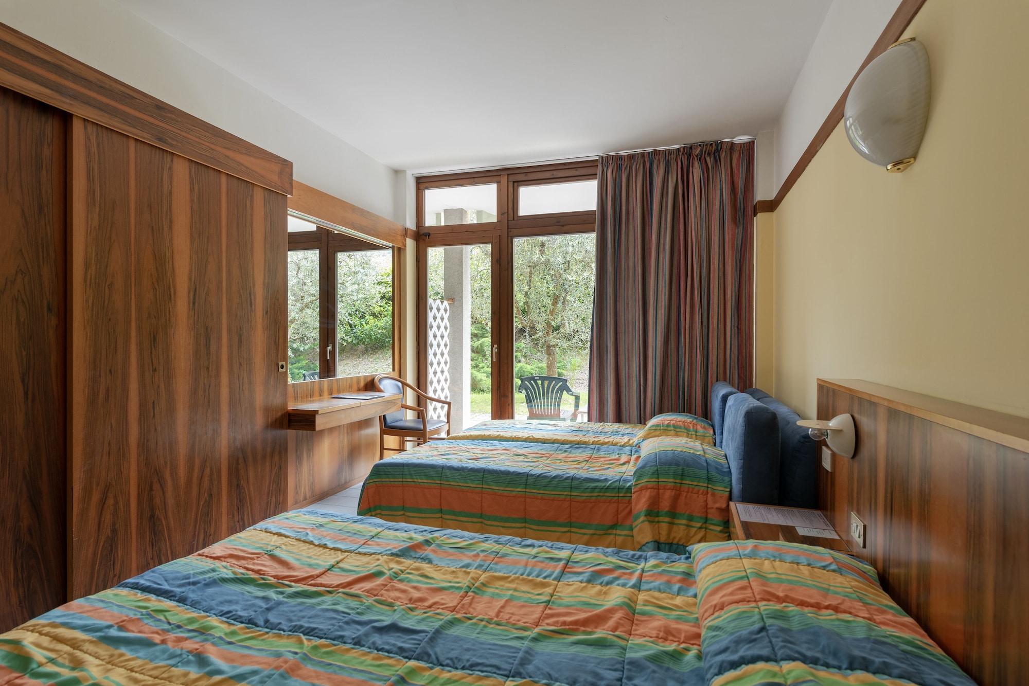 Hotel Palme & Suite Garda  Exterior photo