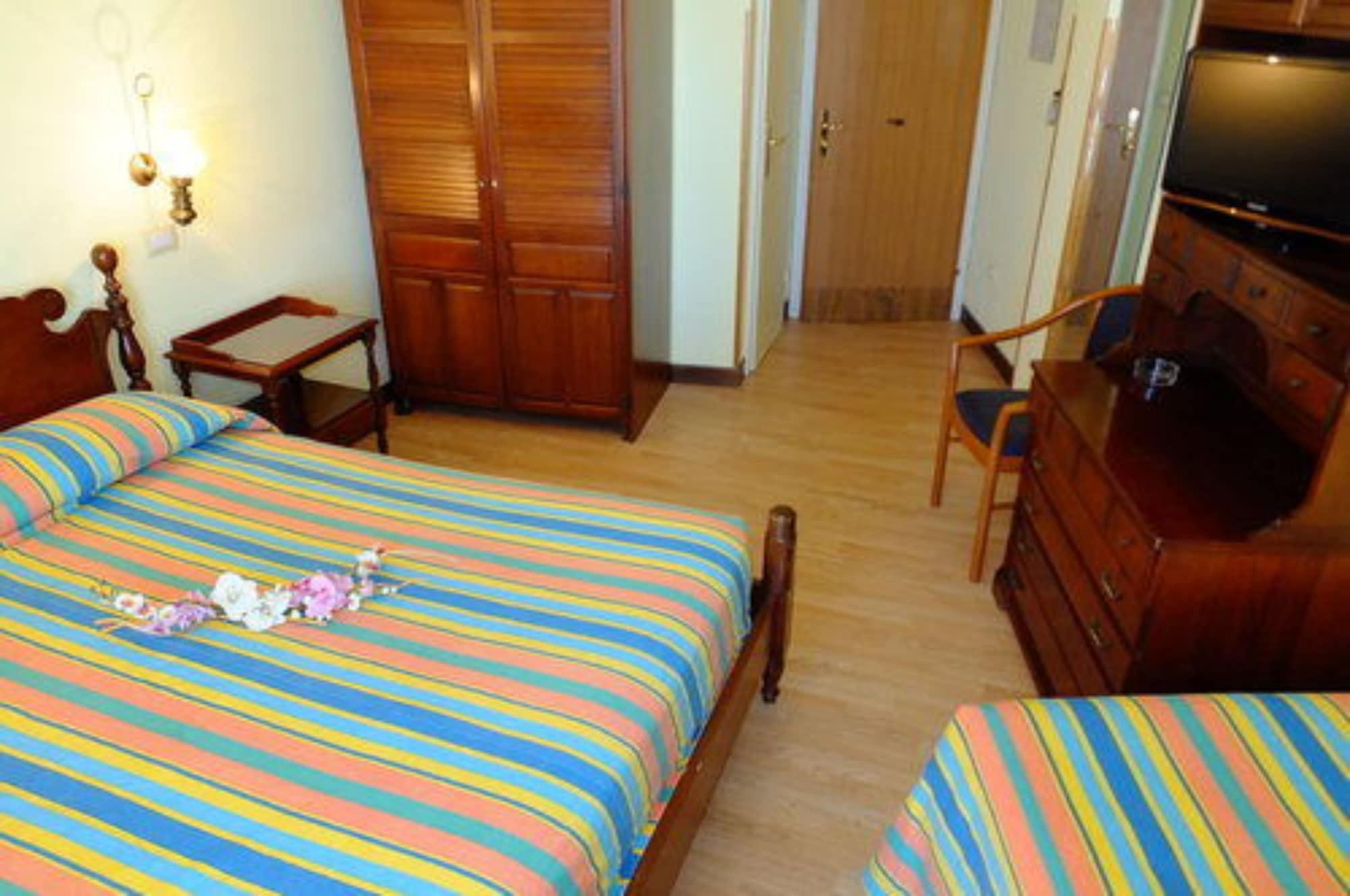 Hotel Palme & Suite Garda  Exterior photo