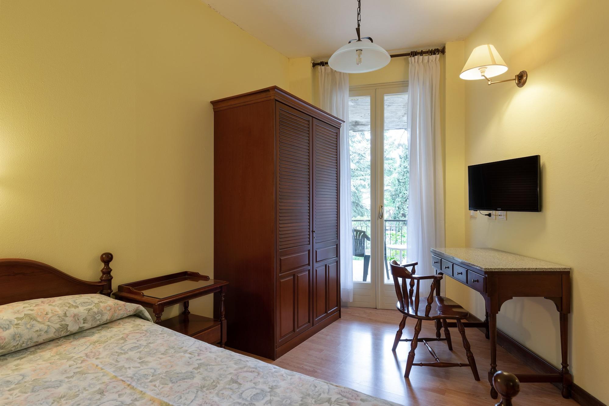 Hotel Palme & Suite Garda  Exterior photo