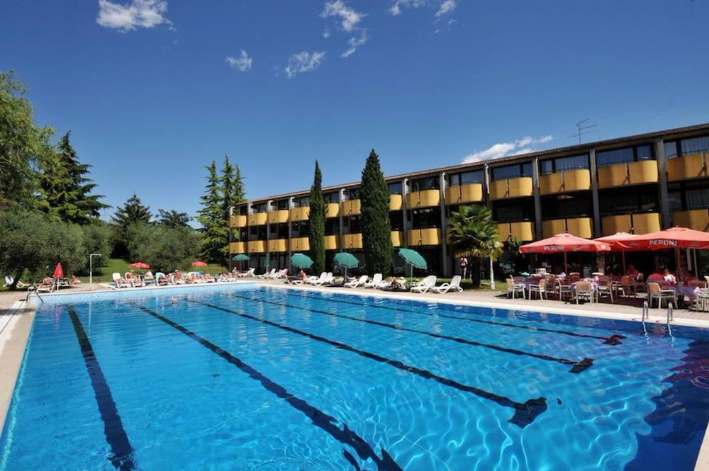 Hotel Palme & Suite Garda  Exterior photo