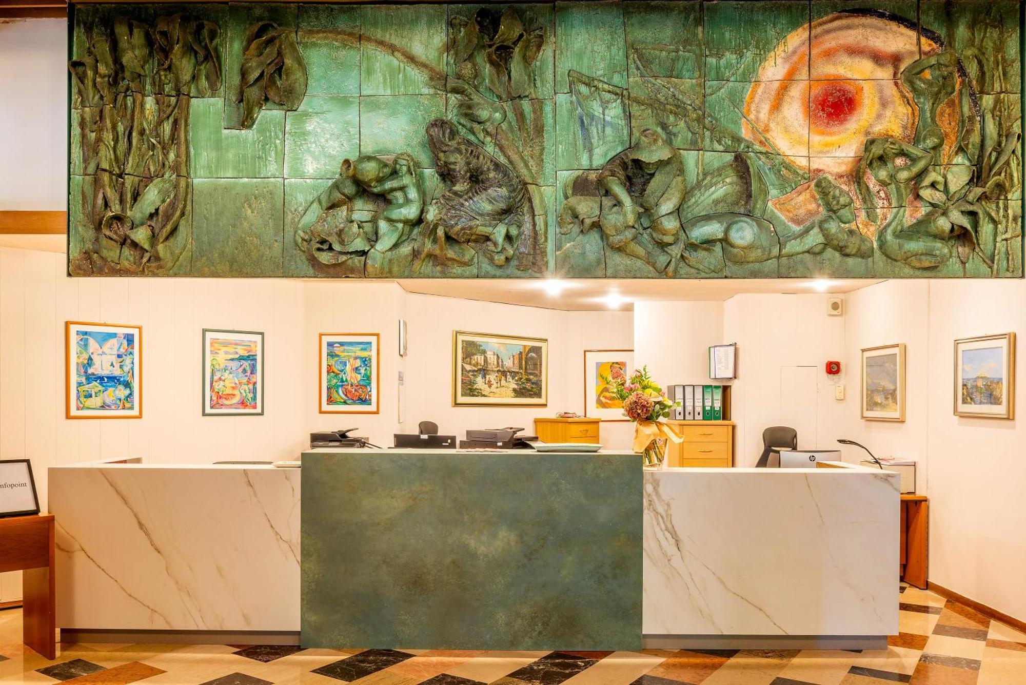 Hotel Palme & Suite Garda  Exterior photo