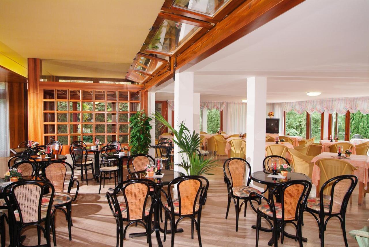 Hotel Palme & Suite Garda  Exterior photo